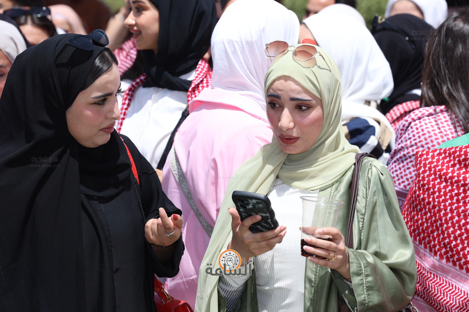 Madar Al-Saa Images 0.5962626297975074