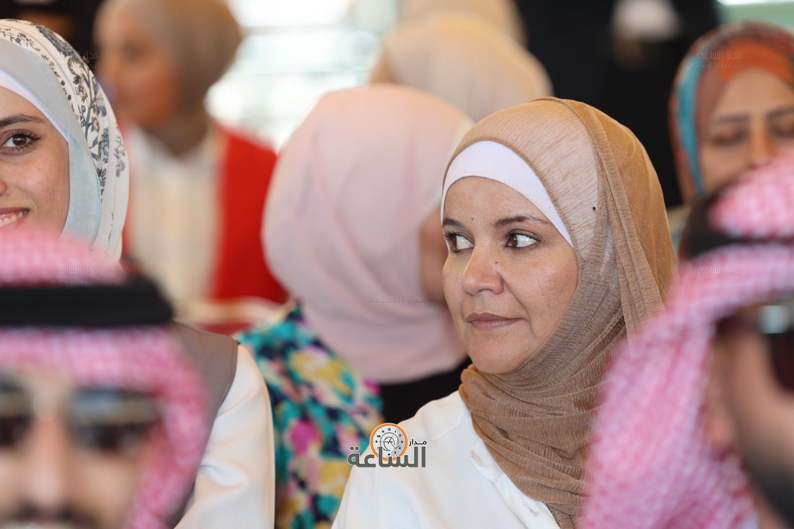 Madar Al-Saa Images 0.17762324192267087