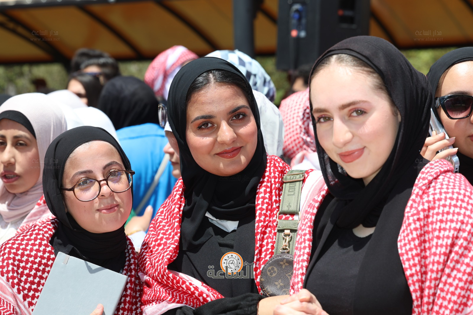 Madar Al-Saa Images 0.8949708777501507