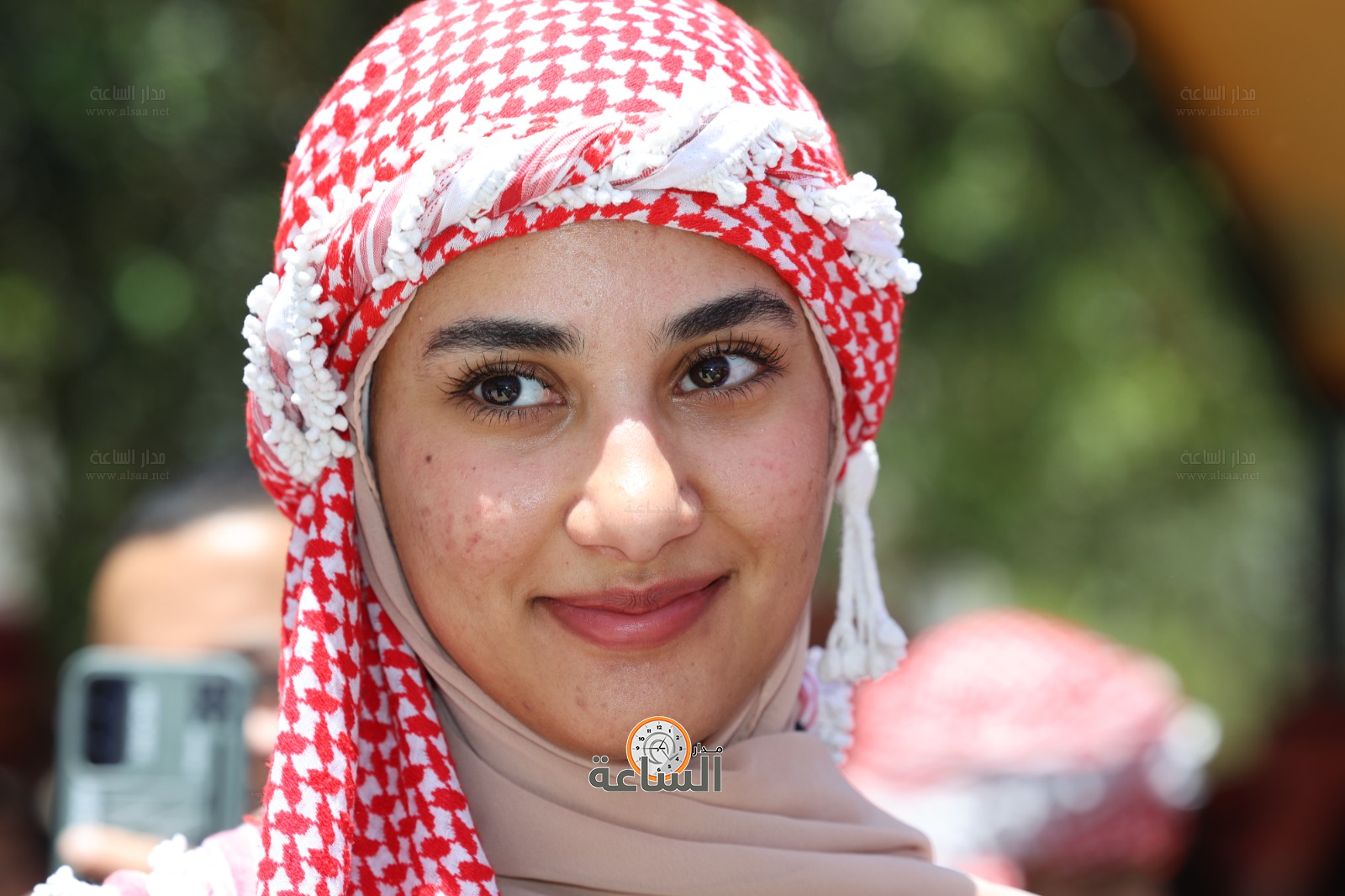 Madar Al-Saa Images 0.8881902915780141