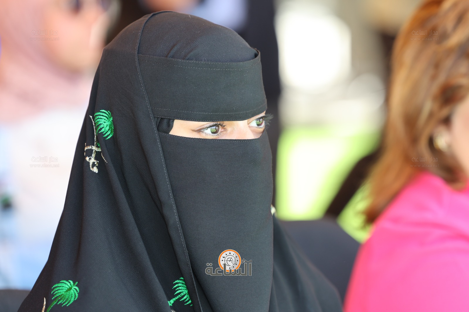 Madar Al-Saa Images 0.2940582537285541