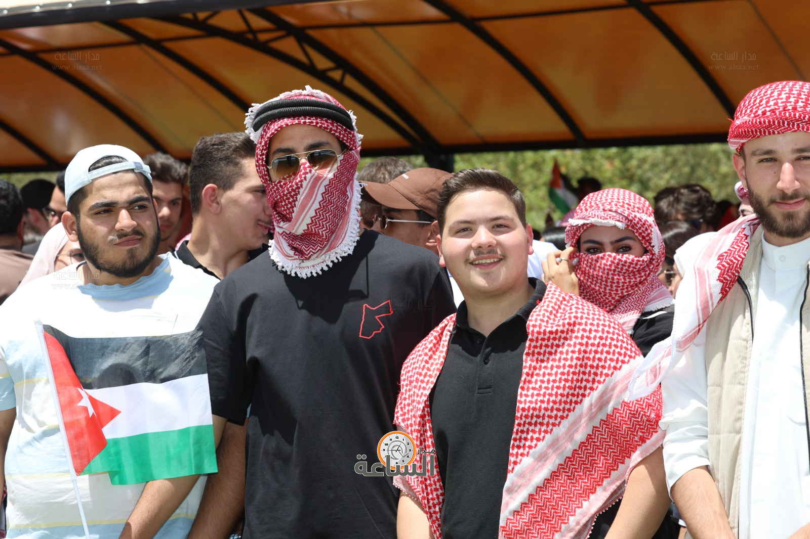 Madar Al-Saa Images 0.5758446433799529