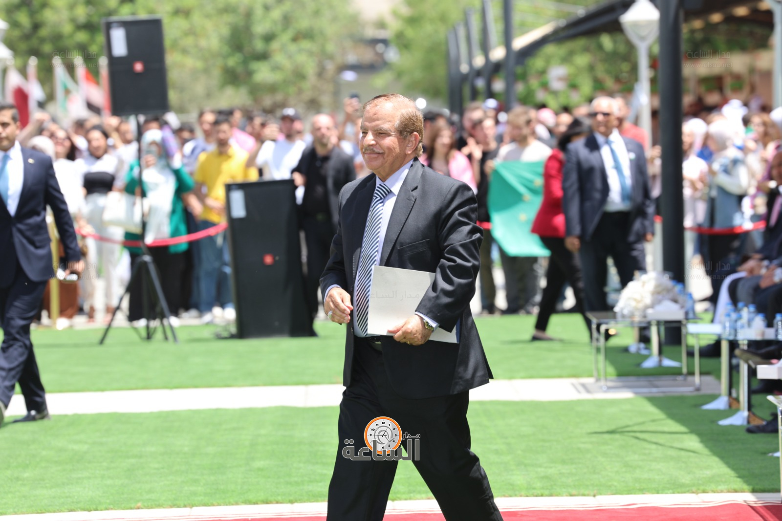 Madar Al-Saa Images 0.8172913074324486