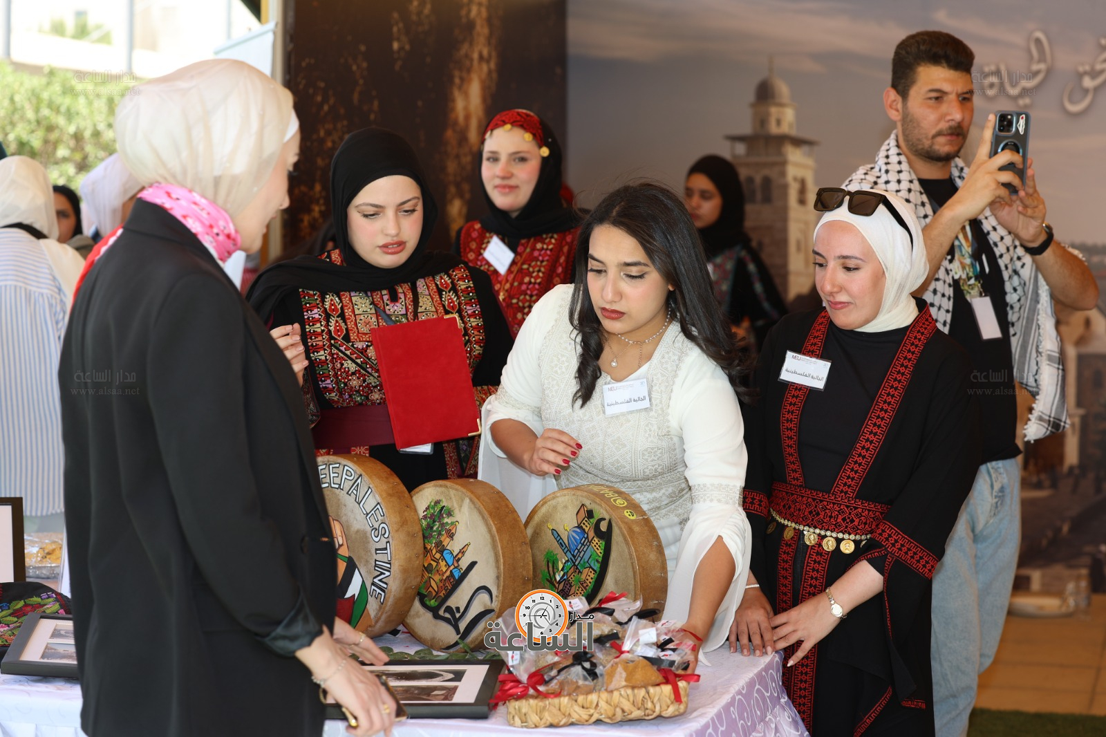 Madar Al-Saa Images 0.17589486879430583