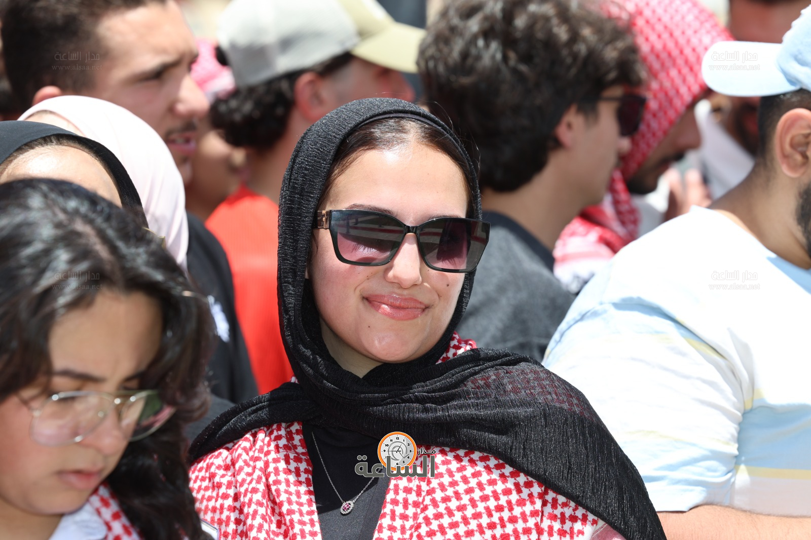 Madar Al-Saa Images 0.31613000371206235