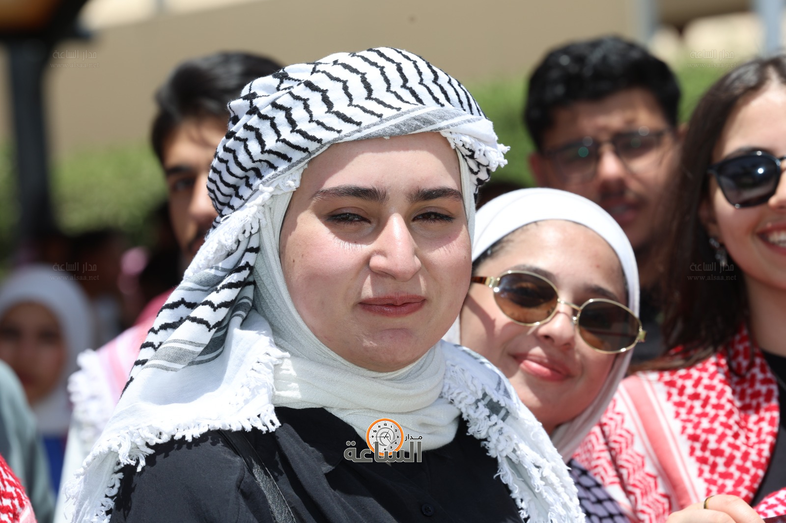 Madar Al-Saa Images 0.488329831974476