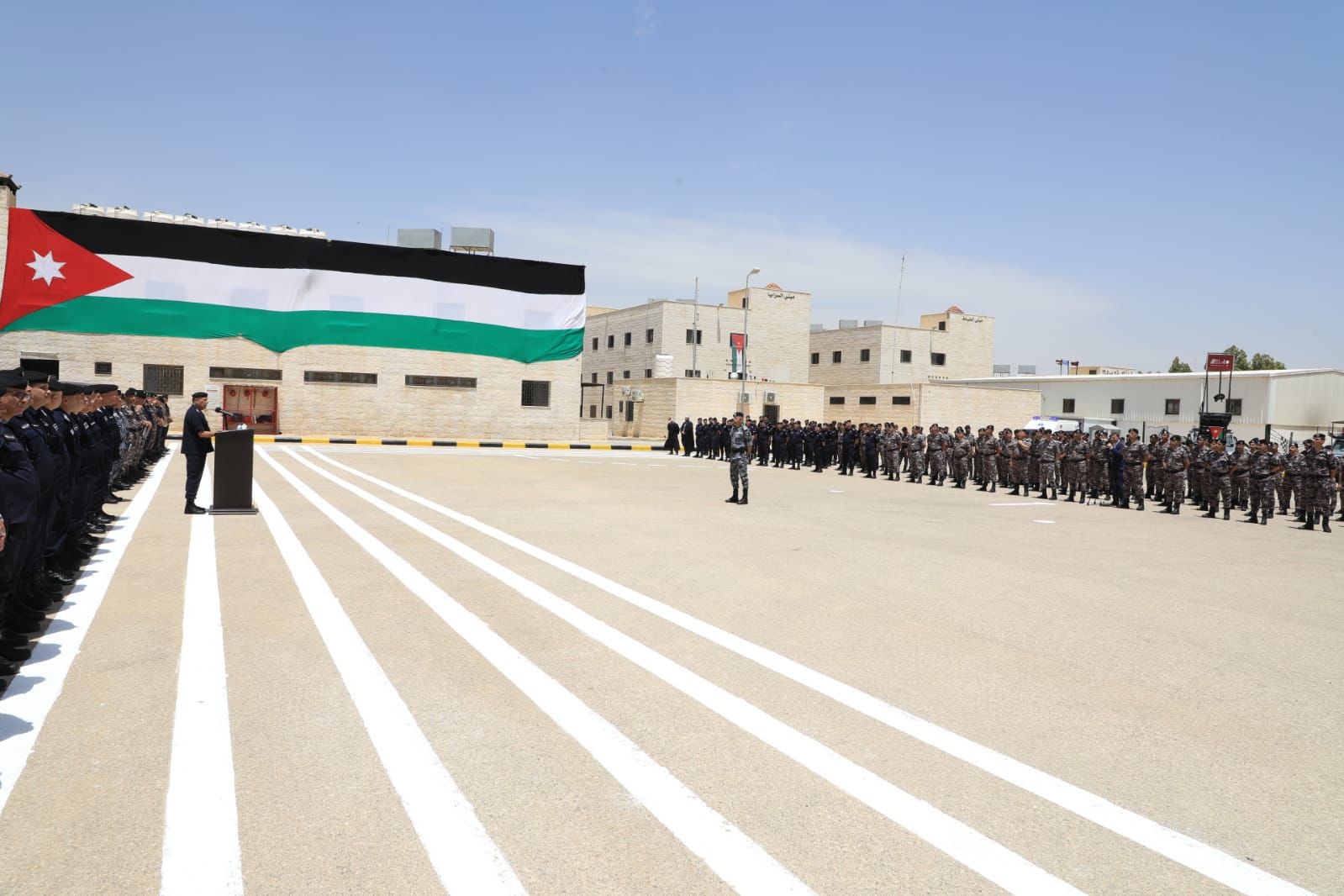 Madar Al-Saa Images 0.512117546990108