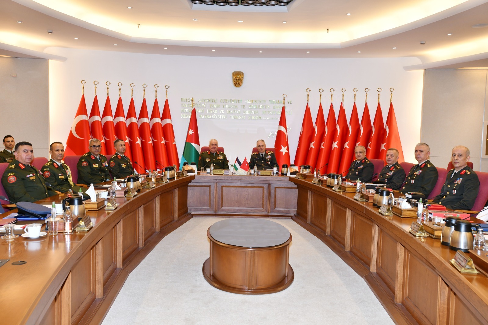 Madar Al-Saa Images 0.5716401431299454