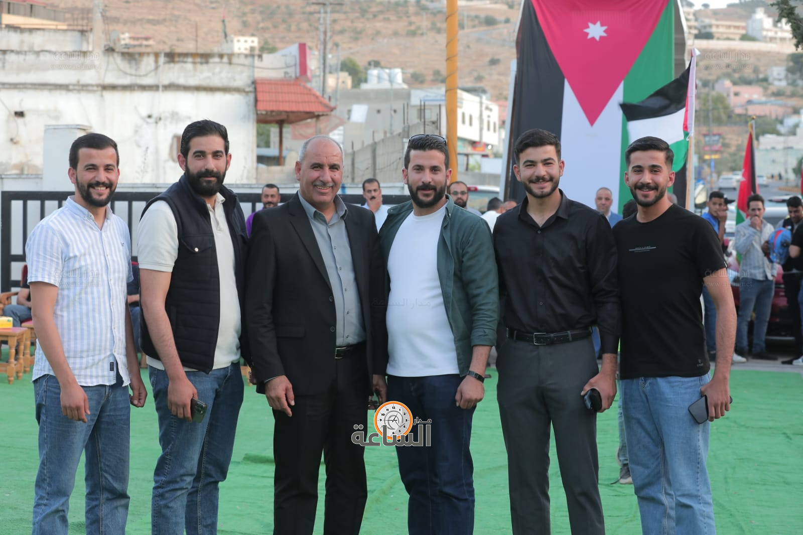 Madar Al-Saa Images 0.8762206228331373