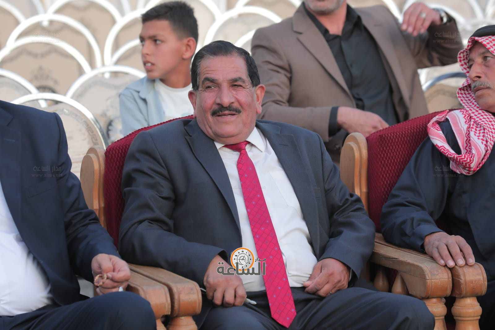 Madar Al-Saa Images 0.2010030339857254