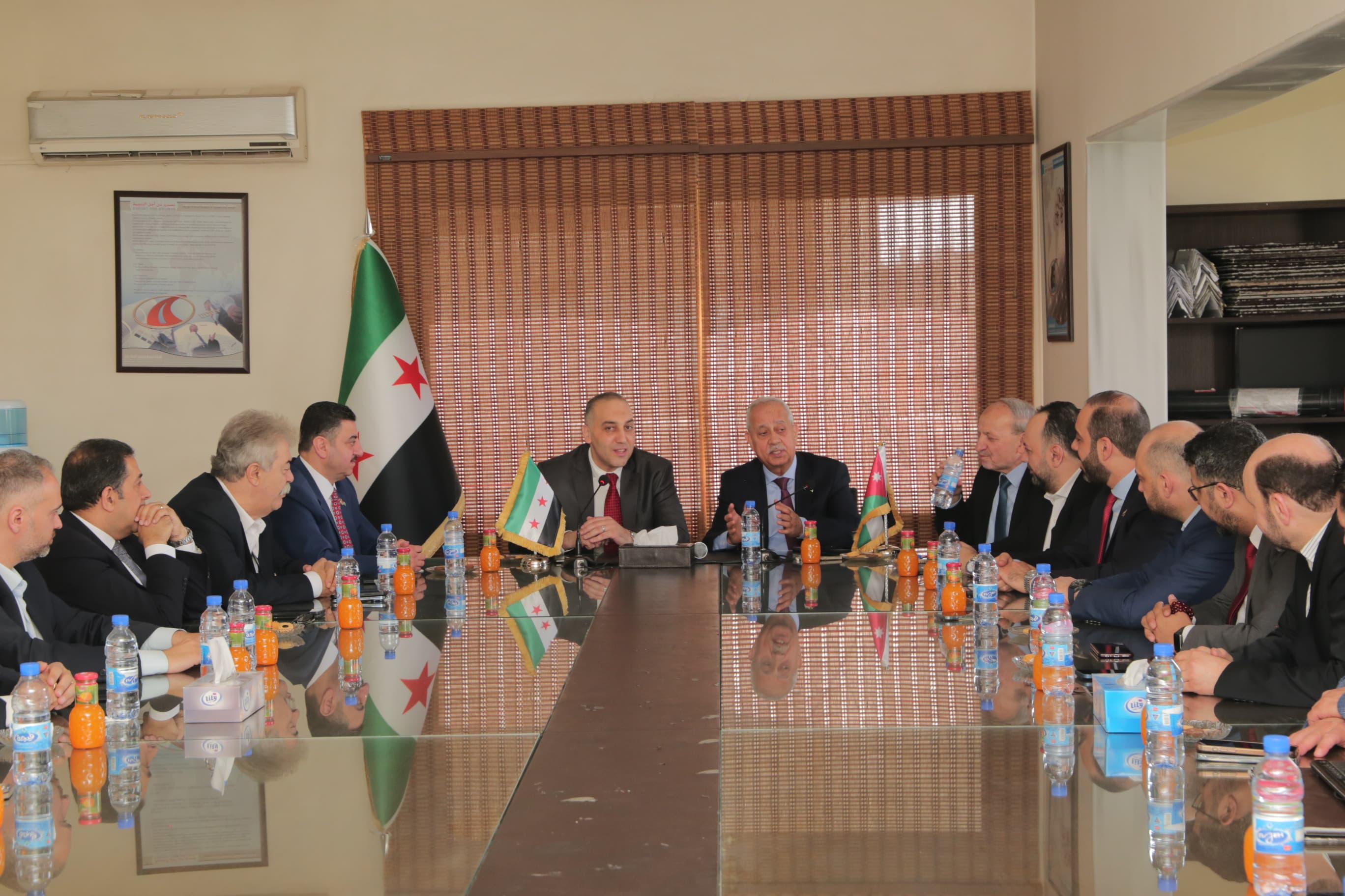 Madar Al-Saa Images 0.004473447656029195