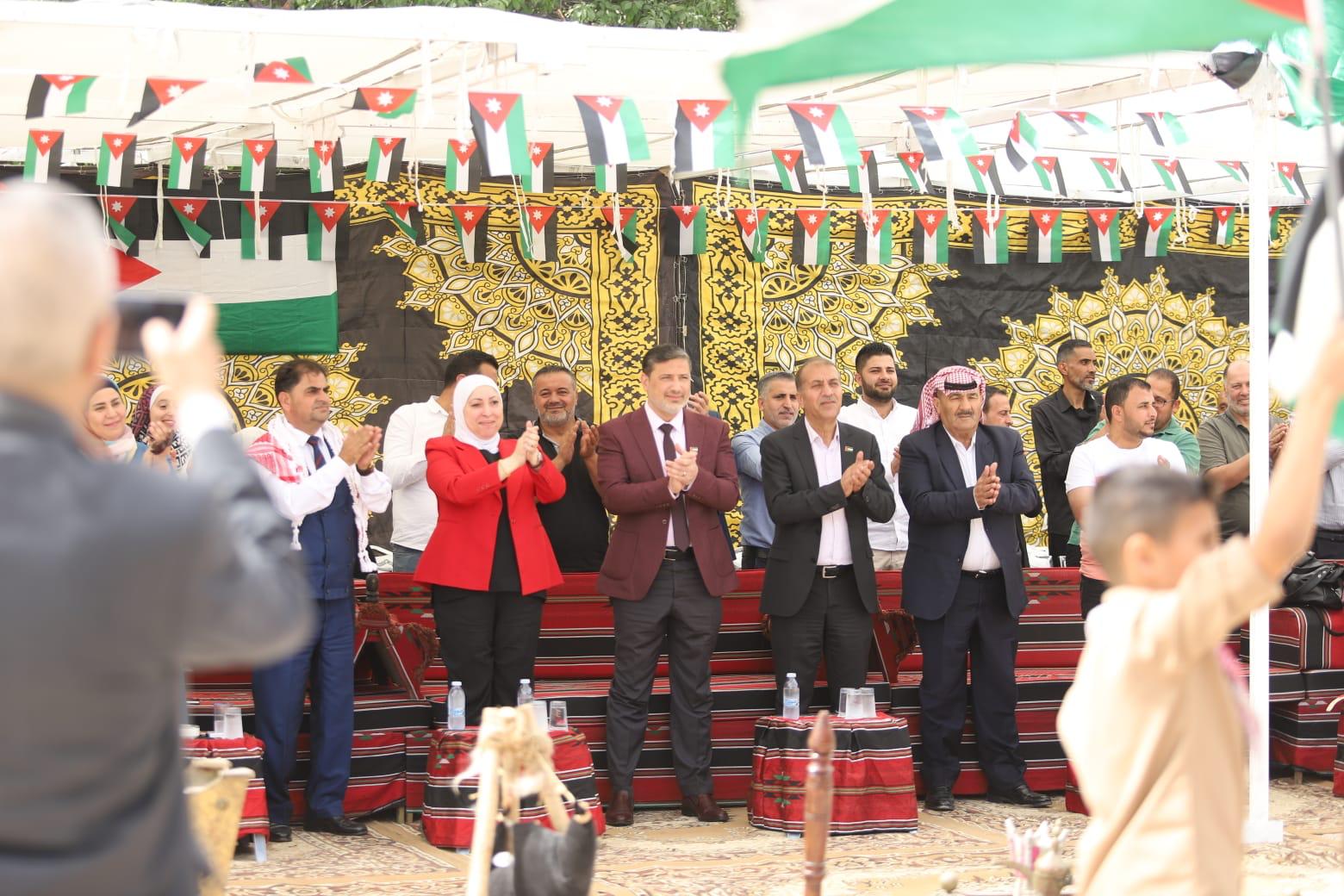 Madar Al-Saa Images 0.9972315497461017