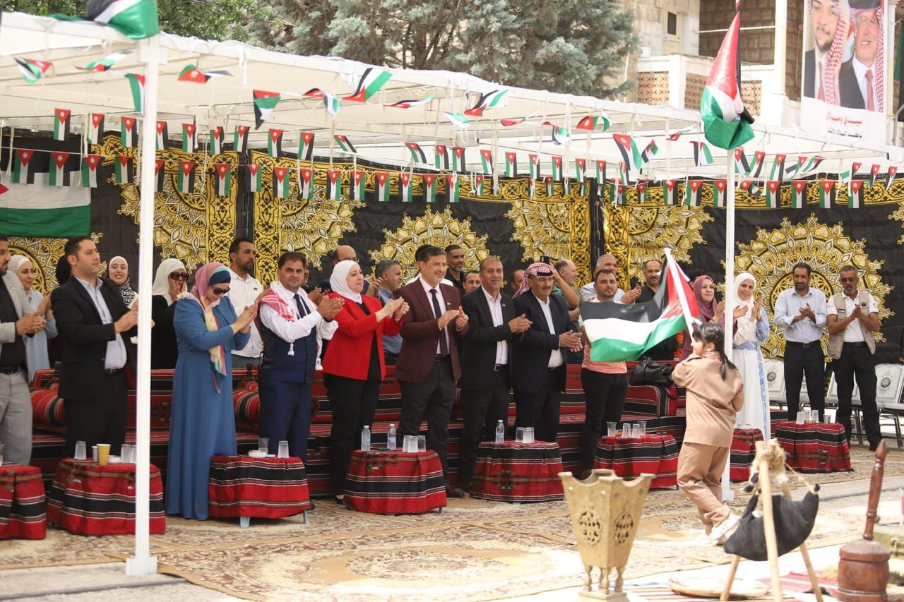 Madar Al-Saa Images 0.8318642991149843