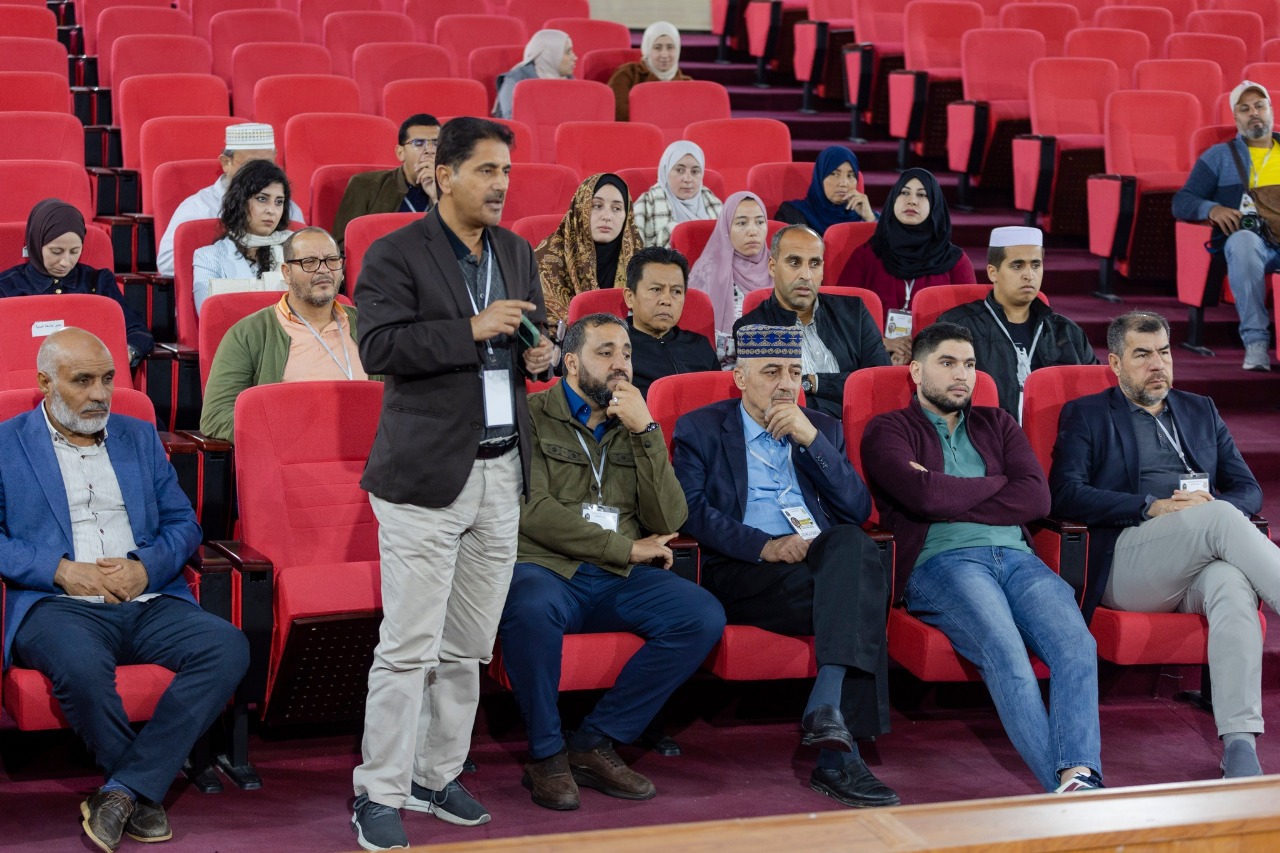 Madar Al-Saa Images 0.2340014478470387