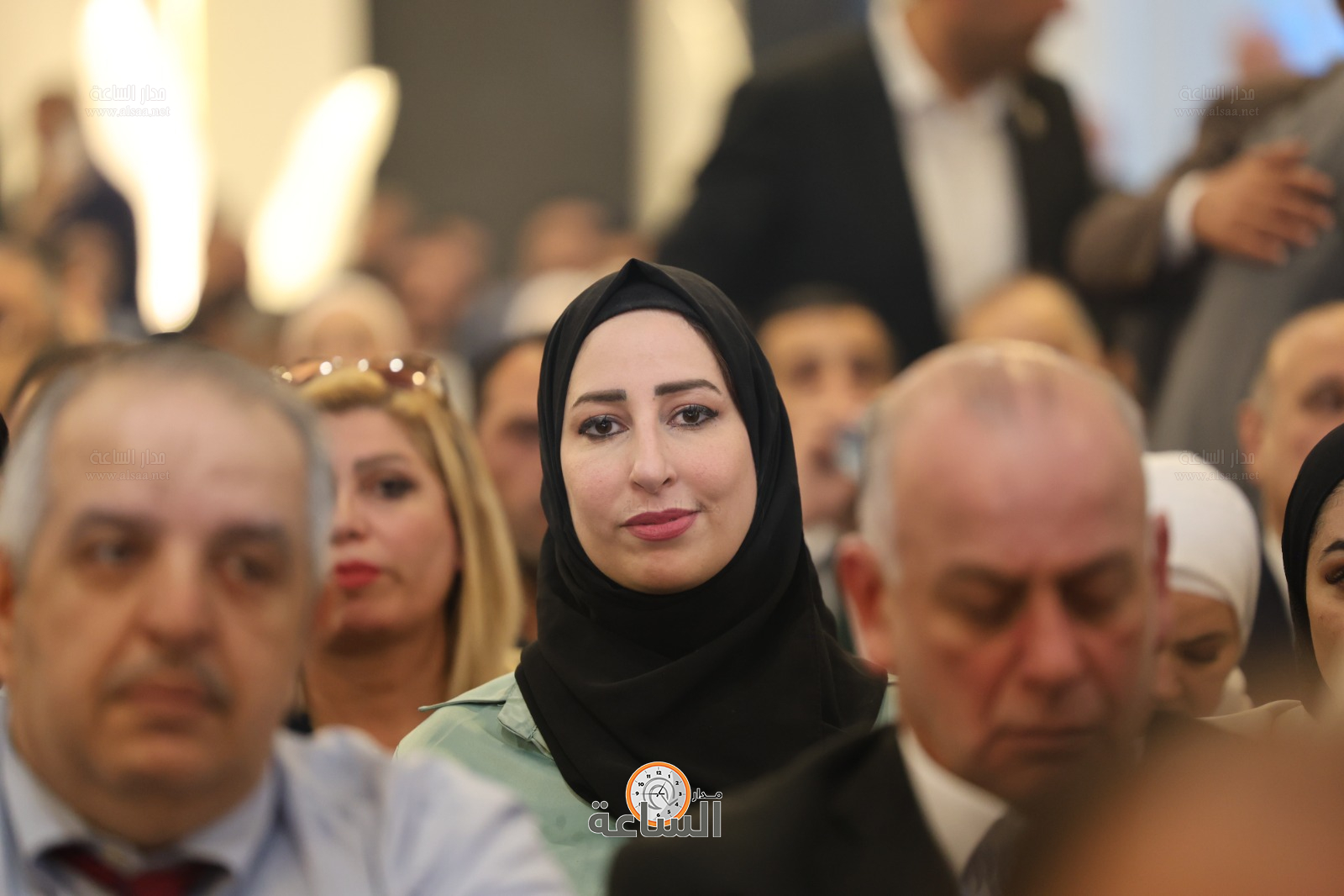 Madar Al-Saa Images 0.16005160198707713