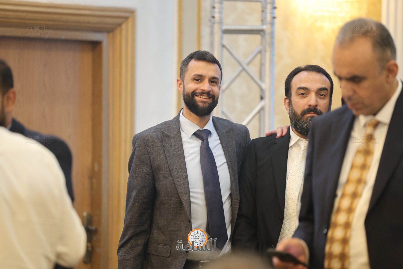 Madar Al-Saa Images 0.41072686571613537