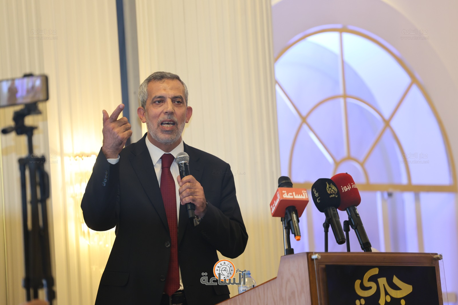 Madar Al-Saa Images 0.8445783593019062