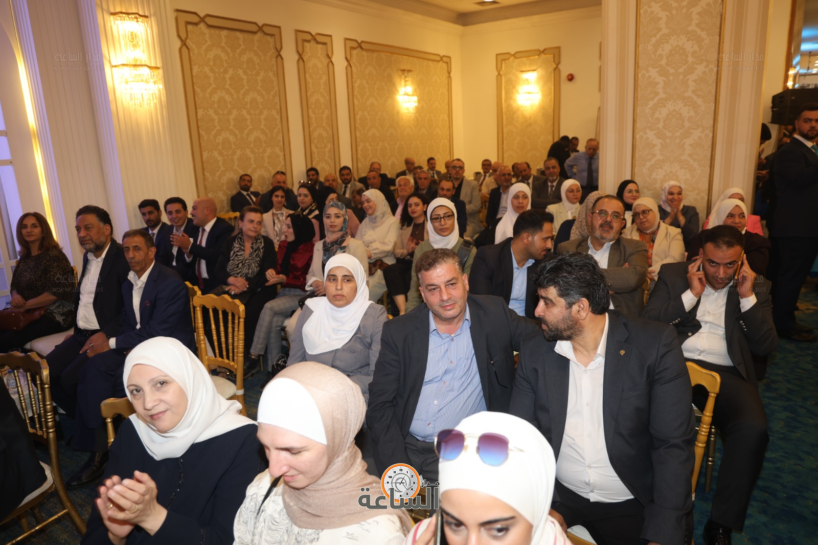 Madar Al-Saa Images 0.11646208371190192