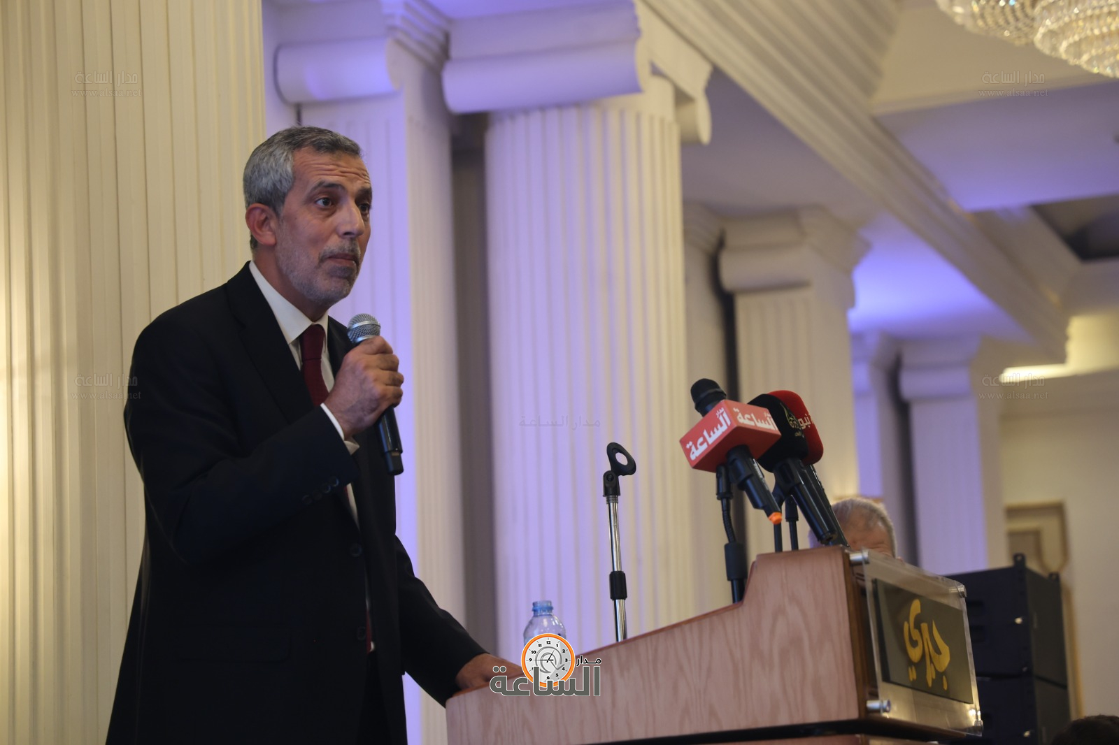 Madar Al-Saa Images 0.6013937219248348