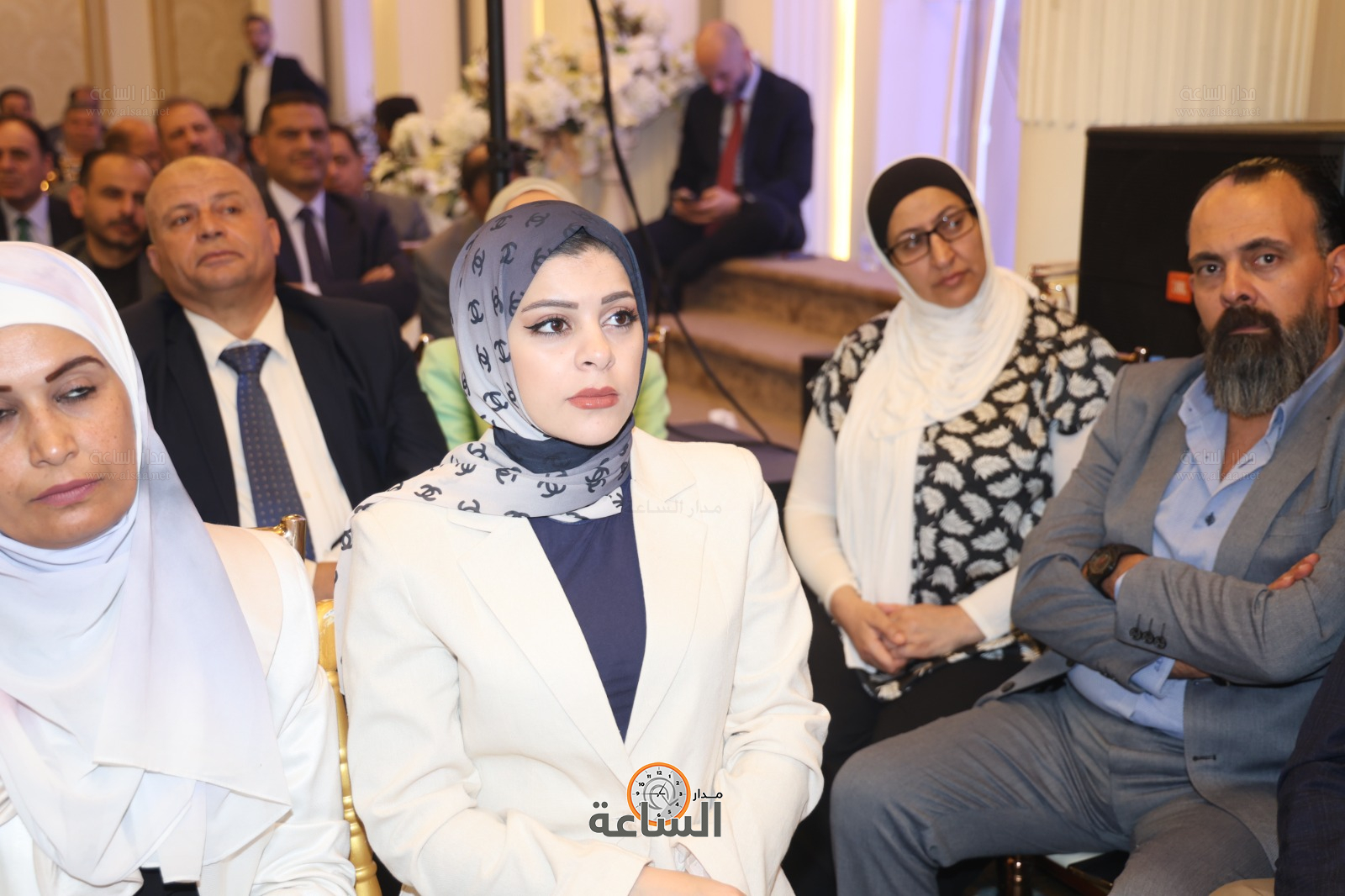 Madar Al-Saa Images 0.38918106373291783