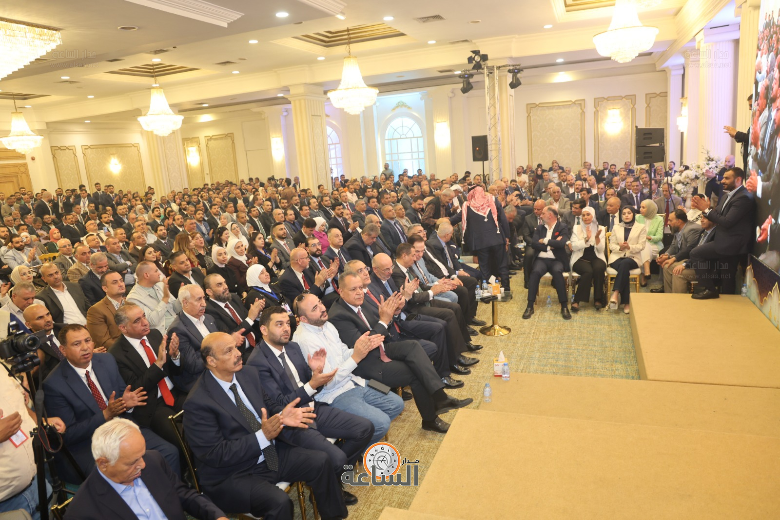 Madar Al-Saa Images 0.08713165344594687