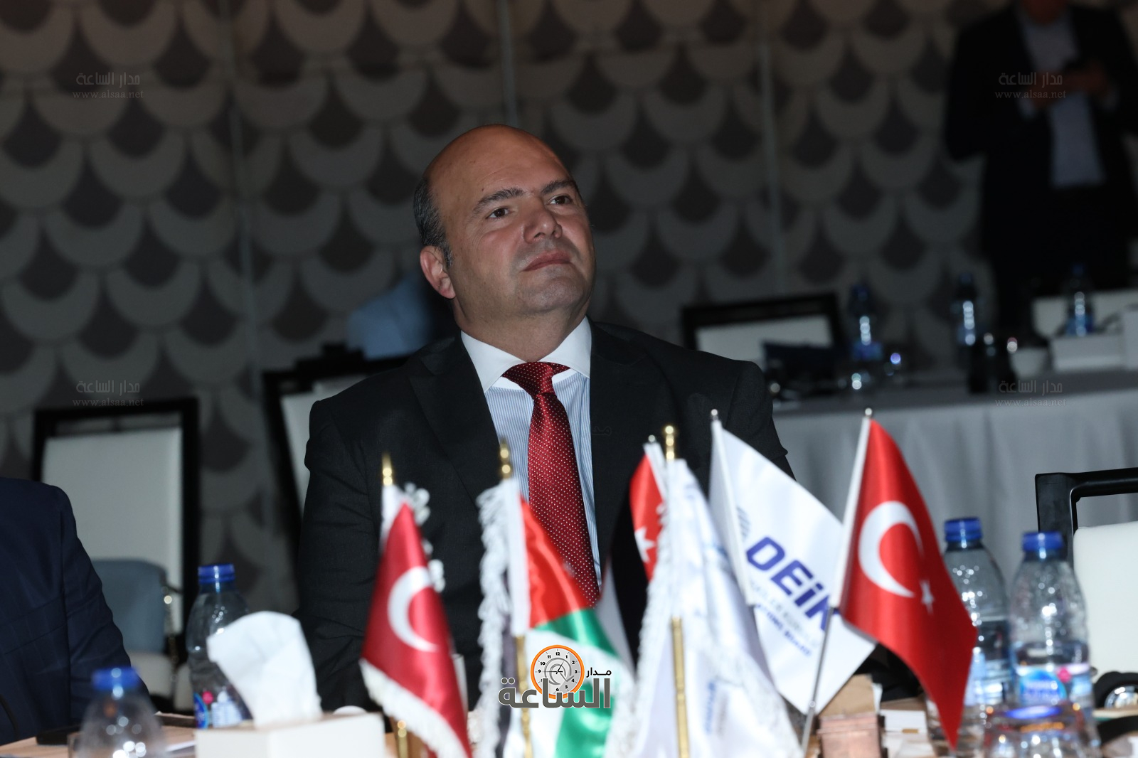 Madar Al-Saa Images 0.3661937770818241