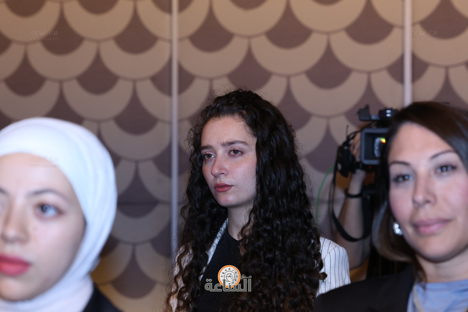 Madar Al-Saa Images 0.096074341748281