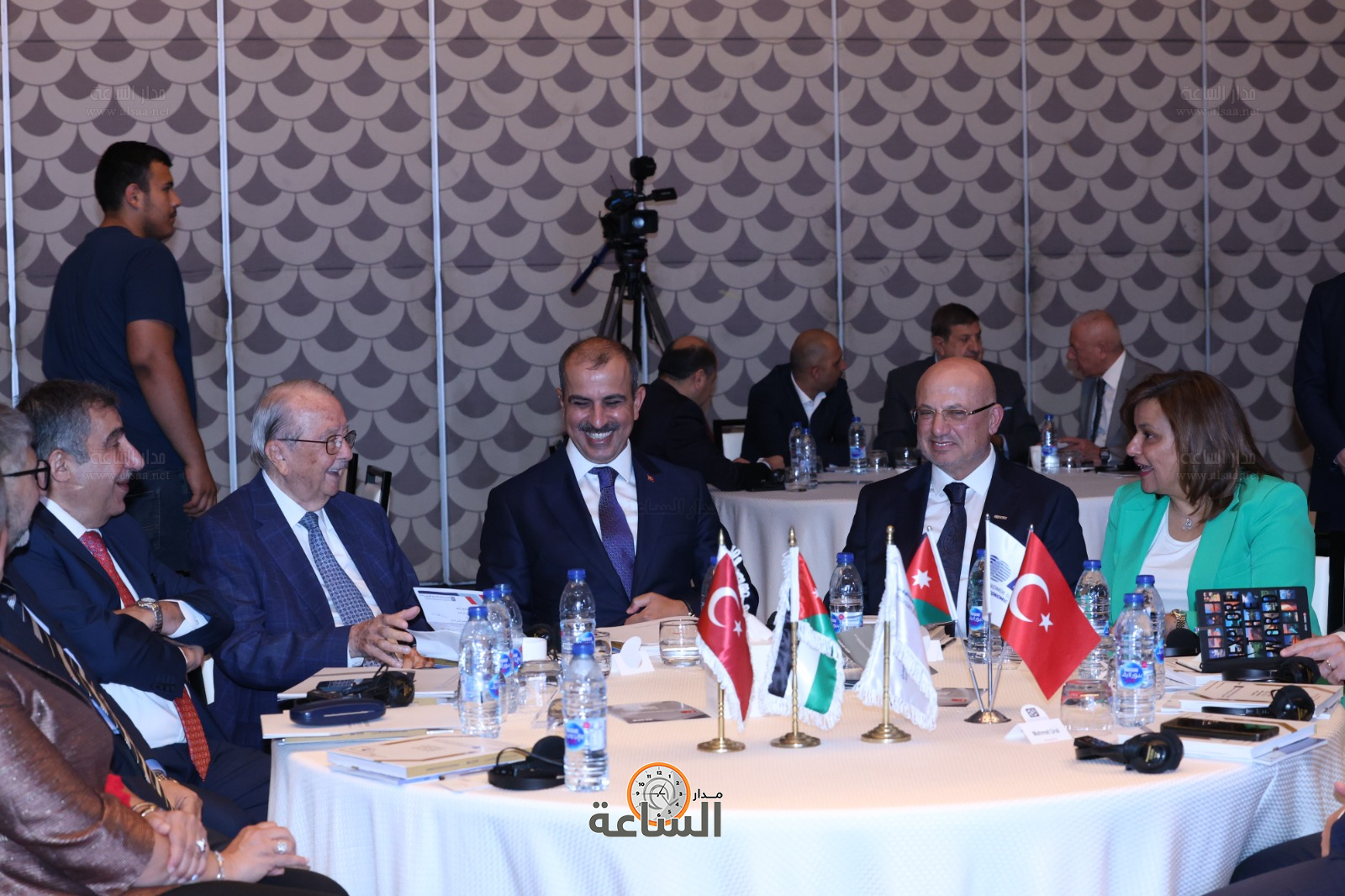 Madar Al-Saa Images 0.7308953797941306