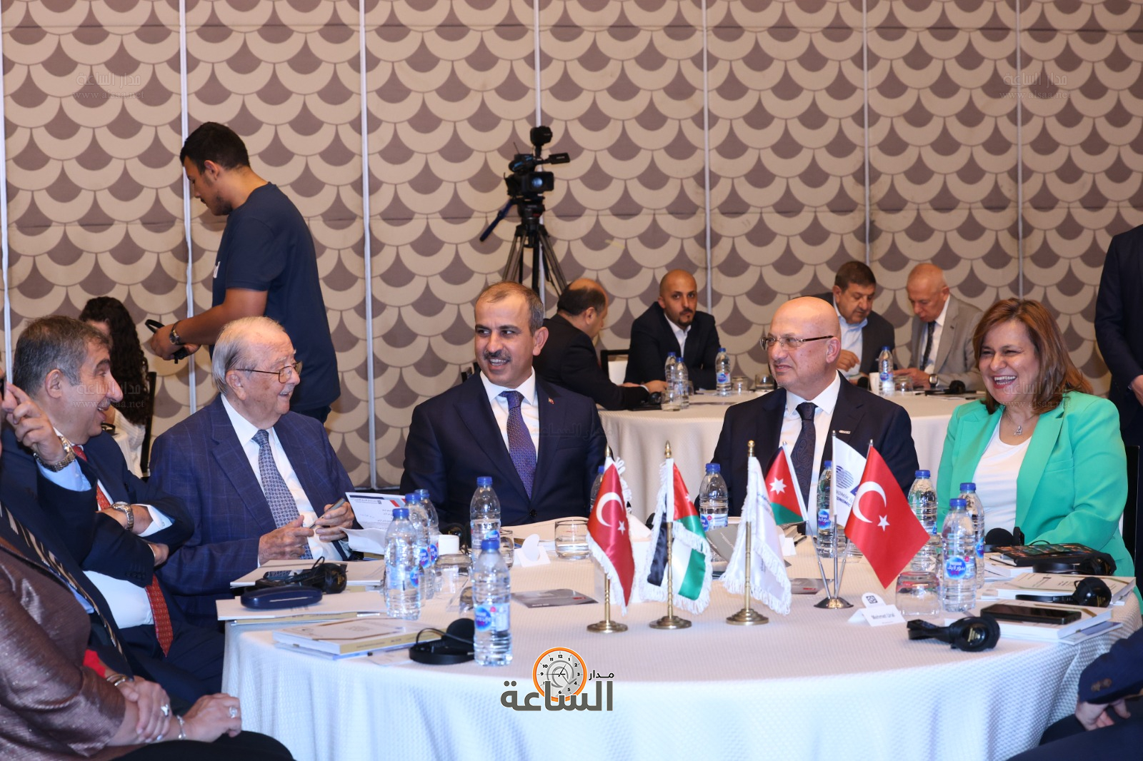 Madar Al-Saa Images 0.5105182741595936