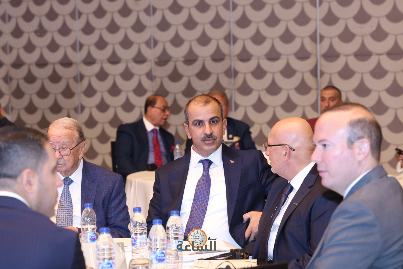 Madar Al-Saa Images 0.2964316053340803