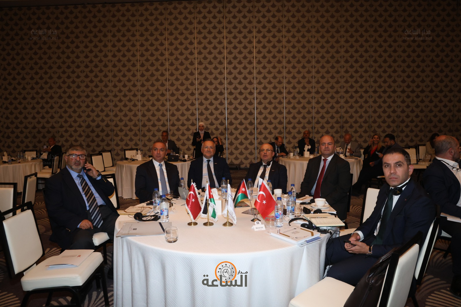 Madar Al-Saa Images 0.21683909276681101