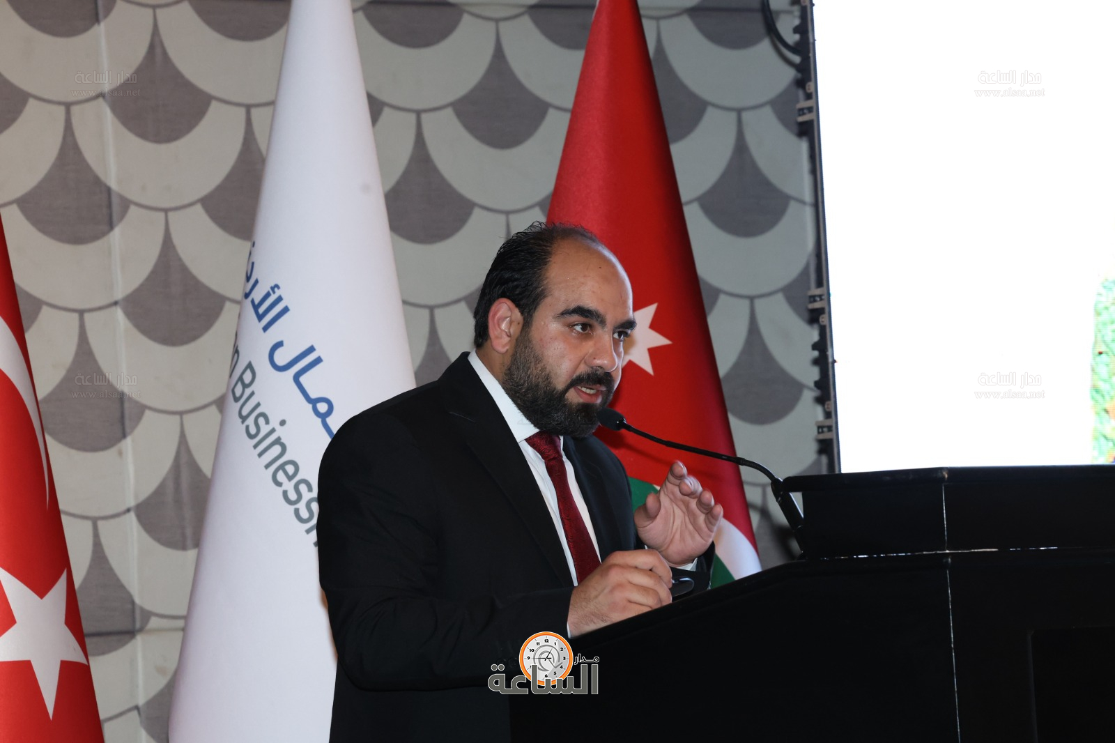 Madar Al-Saa Images 0.7316524522074148