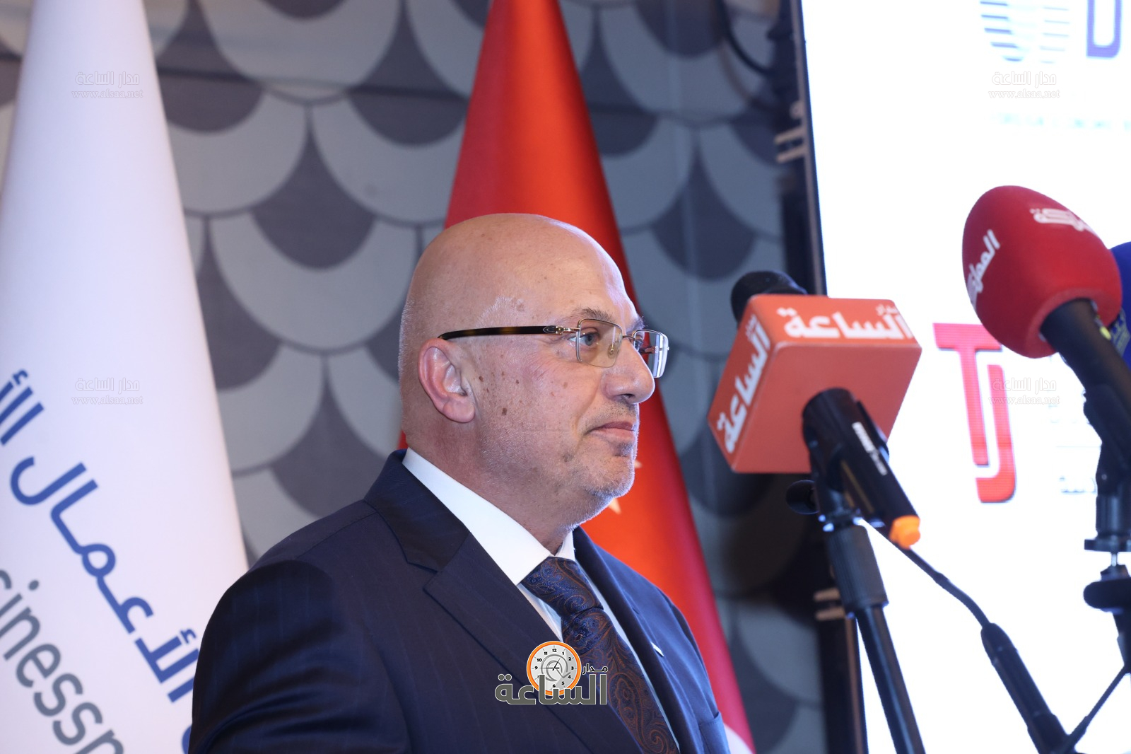 Madar Al-Saa Images 0.46202883248949145