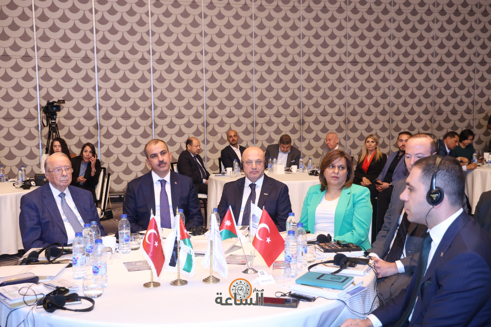 Madar Al-Saa Images 0.6422144595539439