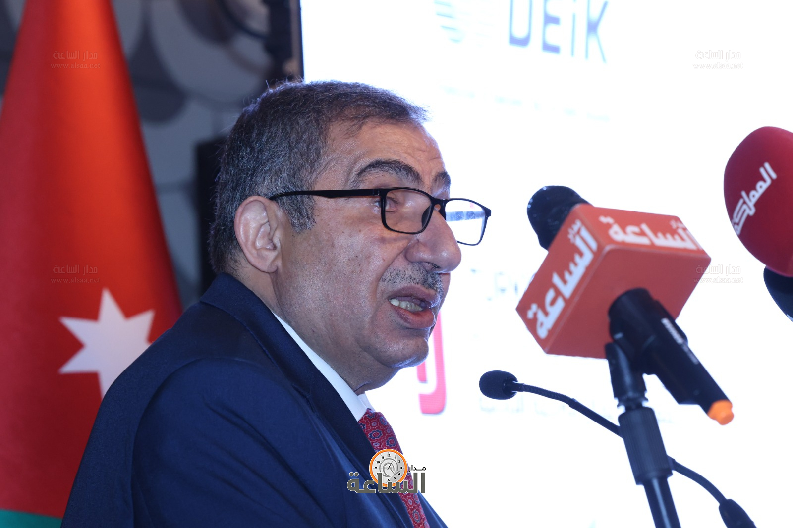 Madar Al-Saa Images 0.938809275480168