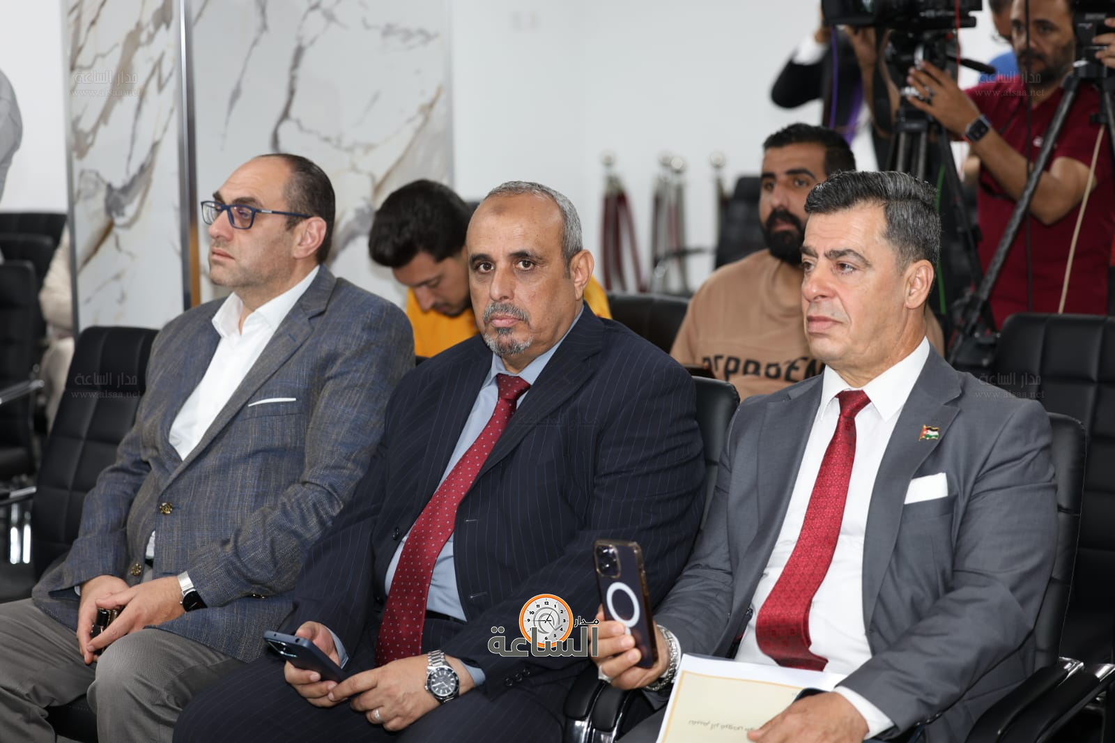 Madar Al-Saa Images 0.9011102433074525