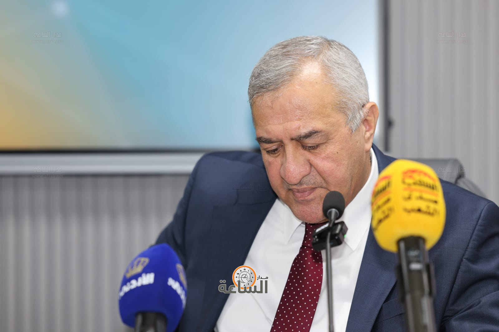 Madar Al-Saa Images 0.656312643257228