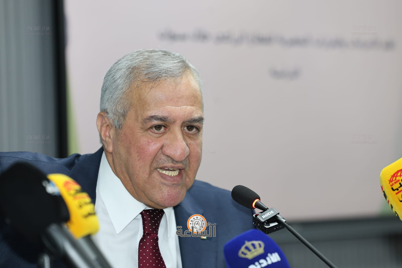 Madar Al-Saa Images 0.06205391472720234