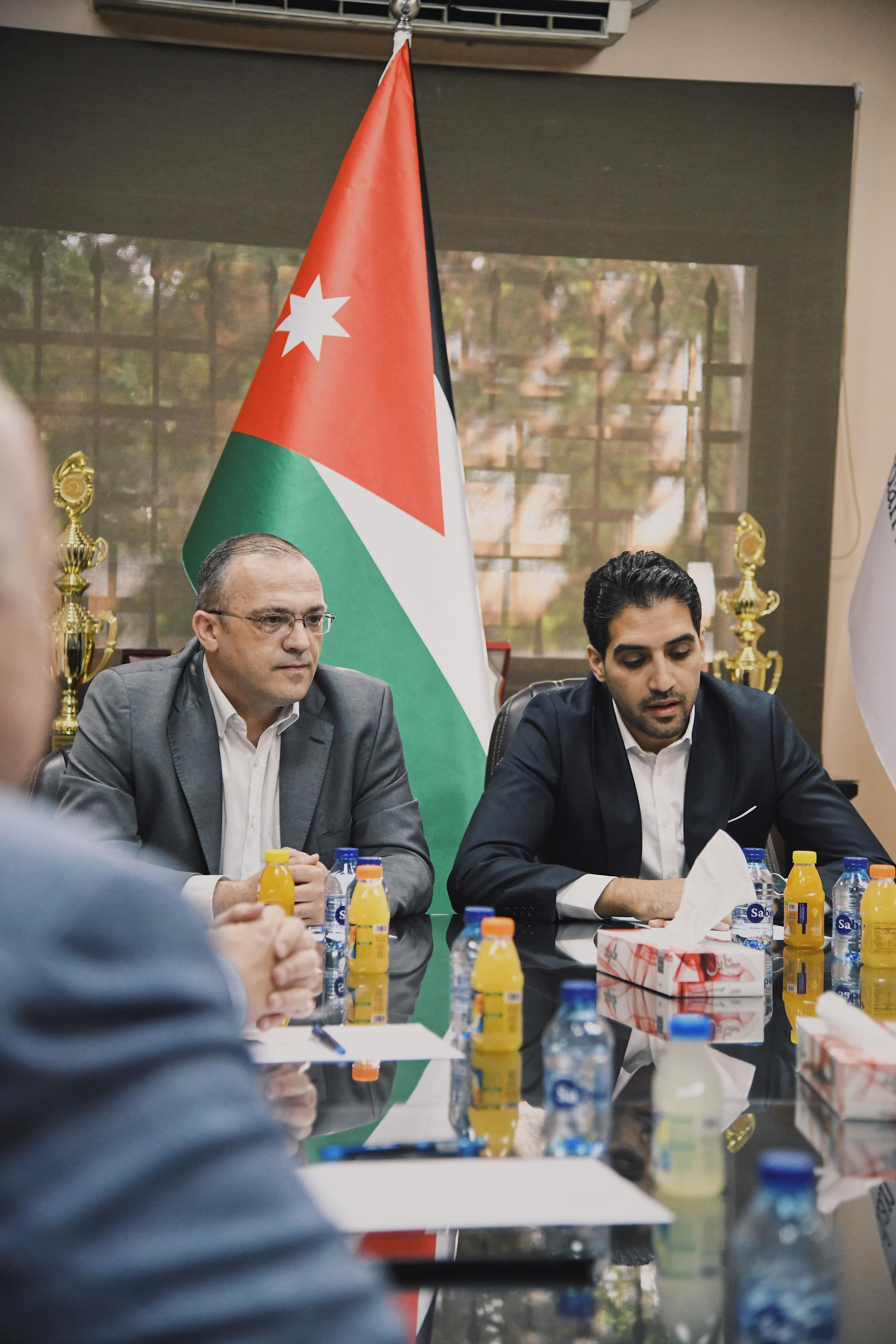 Madar Al-Saa Images 0.8069479149914288