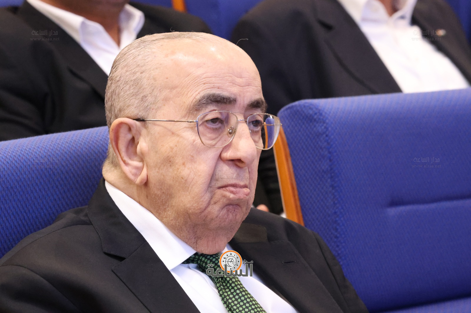 Madar Al-Saa Images 0.4227765348790169