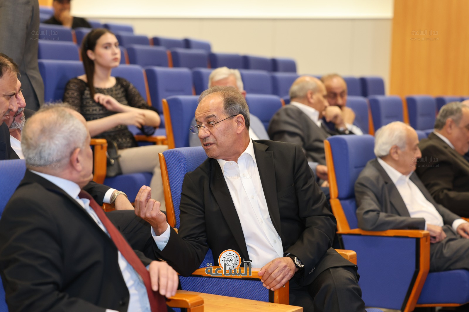 Madar Al-Saa Images 0.1409969656024197