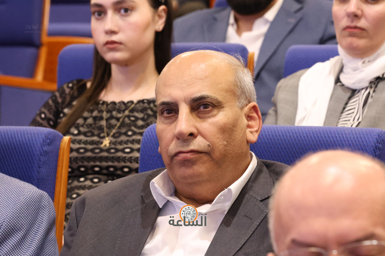 Madar Al-Saa Images 0.8459019601168938