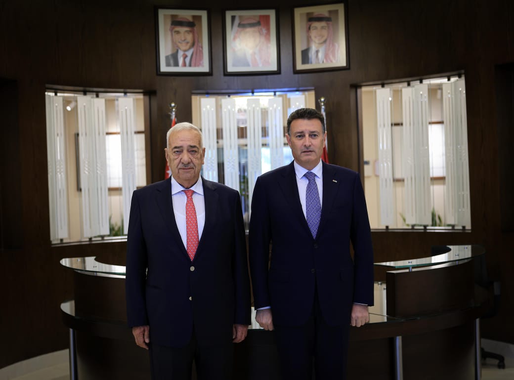 Madar Al-Saa Images 0.9190698520880308