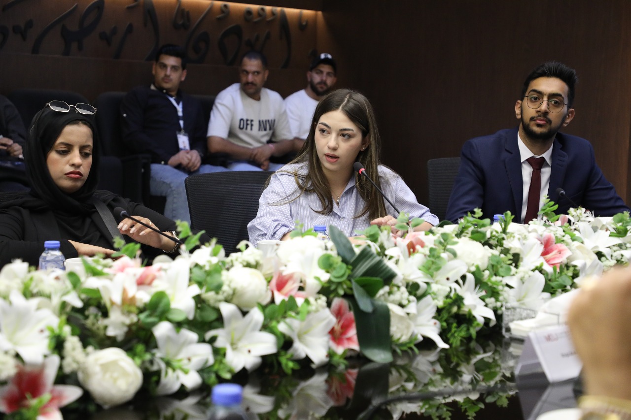 Madar Al-Saa Images 0.9002326639488819