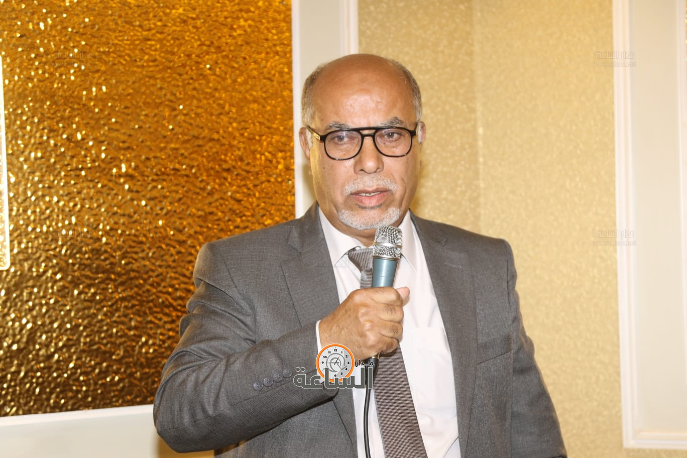 Madar Al-Saa Images 0.9108583518742676