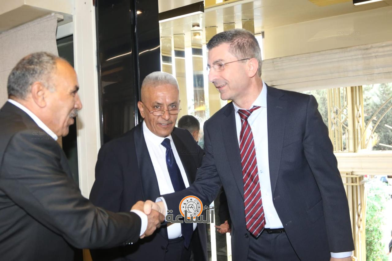 Madar Al-Saa Images 0.08771144317959279