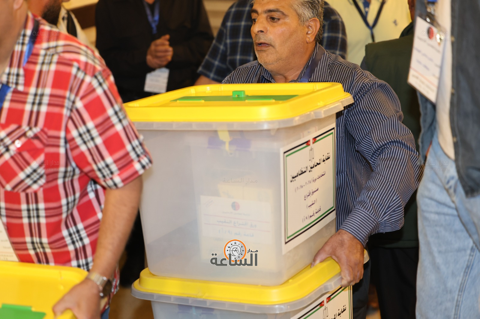 Madar Al-Saa Images 0.46117357824862804