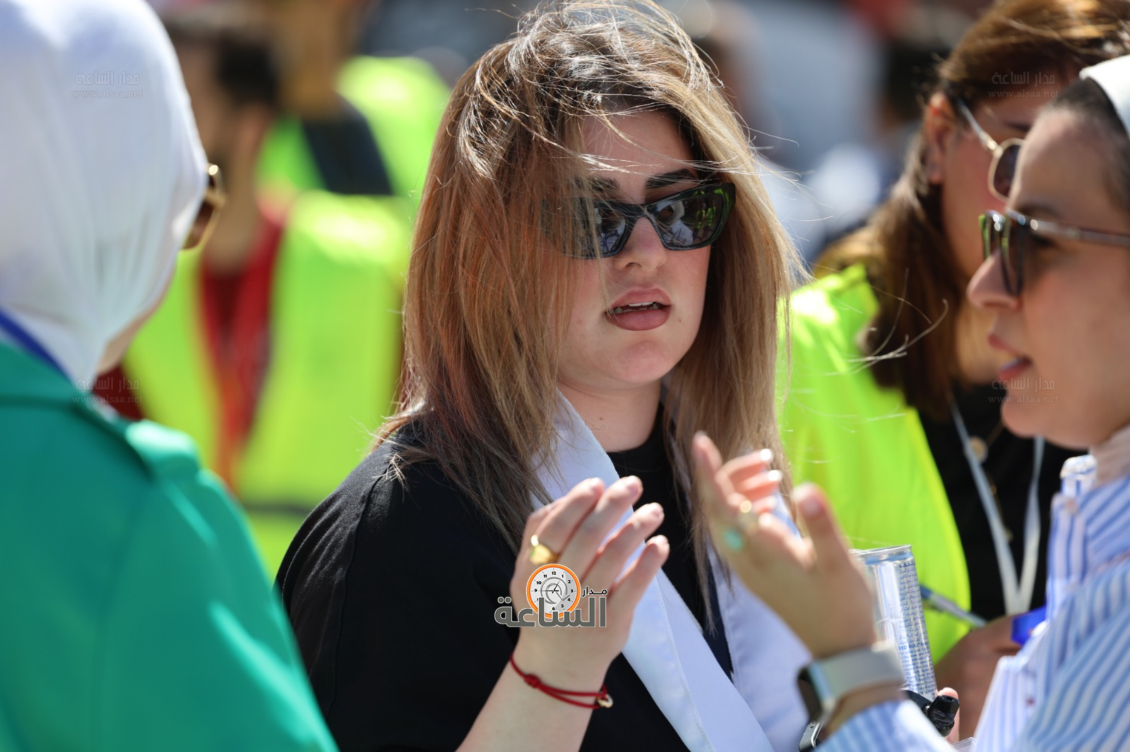 Madar Al-Saa Images 0.4081356441464651