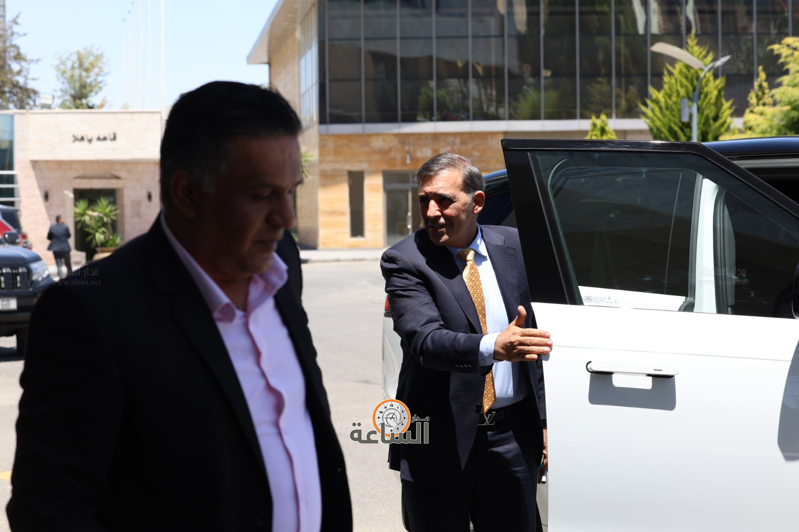 Madar Al-Saa Images 0.7303597417375229