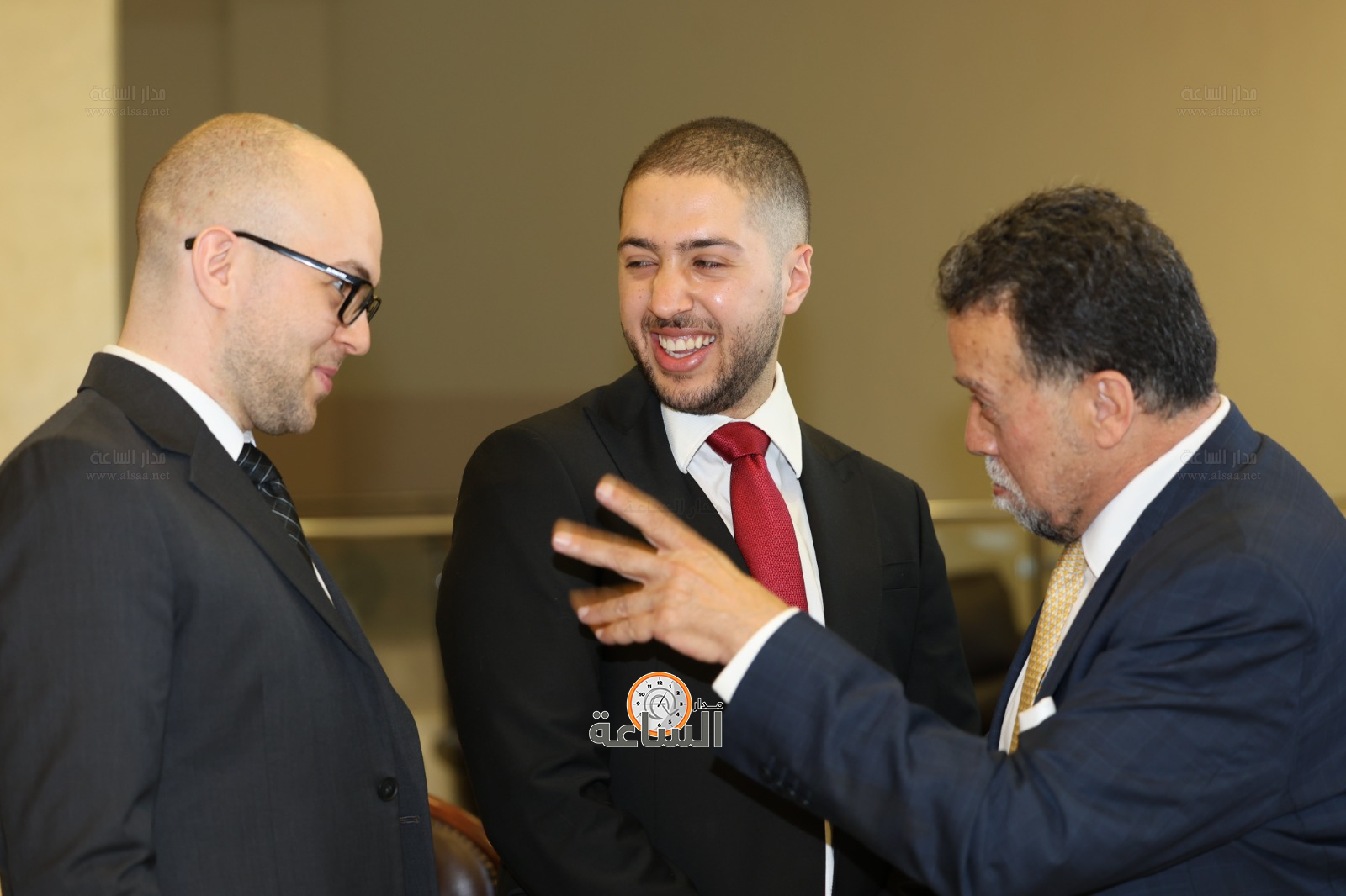 Madar Al-Saa Images 0.47176888842799103